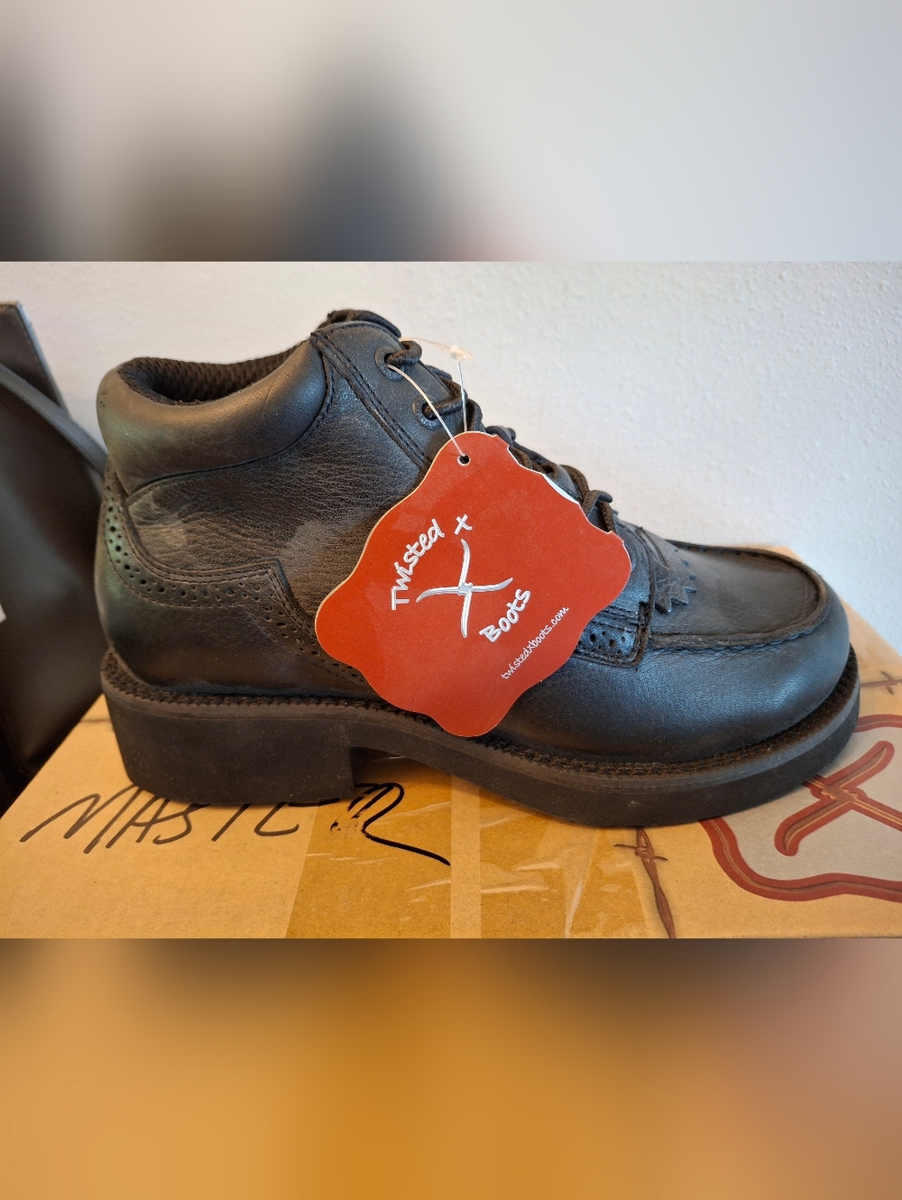 Twisted X Men’s Size 8M Black Leather Casual Boot, Brand New